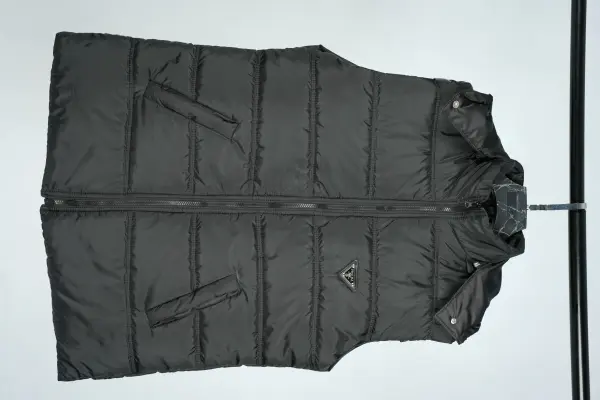 Doudoune Prada Sans Manches Homme Ref: DSM-901 (Capuche Amovible)