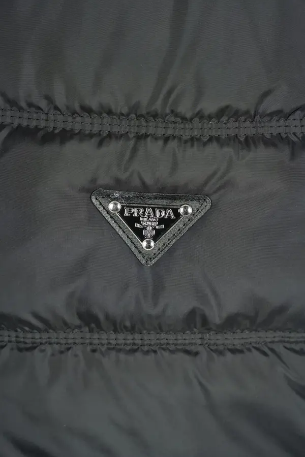 Doudoune Prada Sans Manches Homme Ref: DSM-901 (Capuche Amovible)