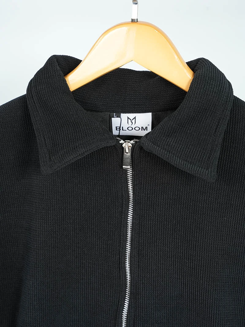 Jacket De Luxe En Daim Piqué --- Élégance, caractère & confort.